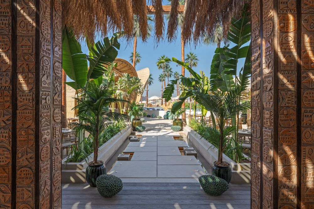 Kaimana Restaurant and Beach Club