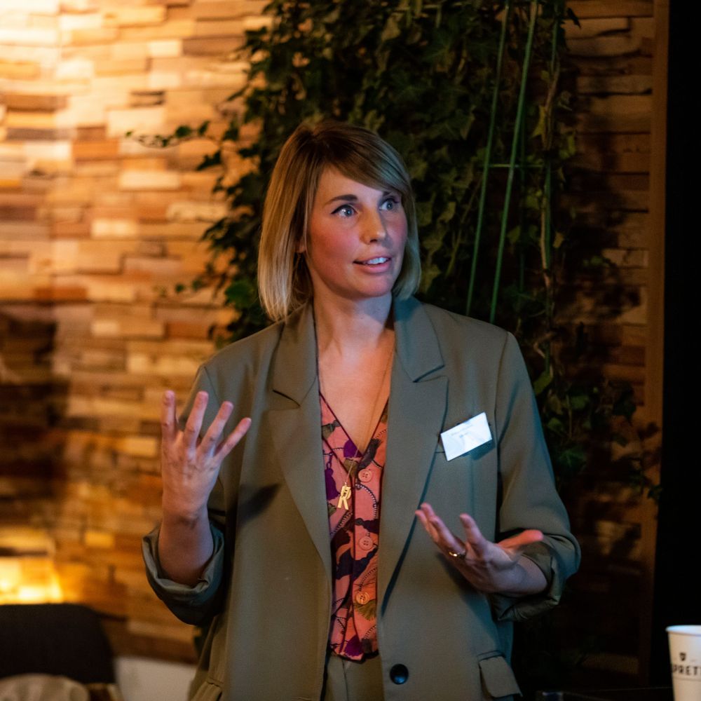 Talks with Simone and Babs