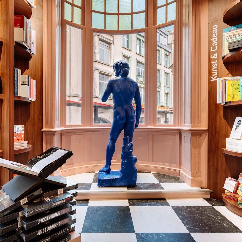 Happiness Index in motion